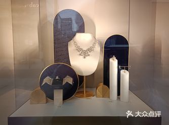 尚美巴黎，尚之以琼华，始于十八世纪的法国皇室御用珠宝商