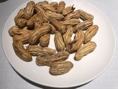 一种特色云南花生-悦融琥珀·京鲁菜·海味珍品(西单店)