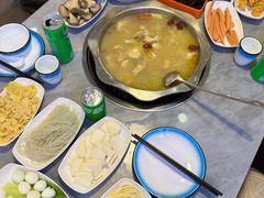 -光头药膳鸡(莱茵小镇店)