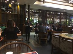 -阿瓦山寨·湘菜现炒·剁椒鱼头王(咸阳总店)