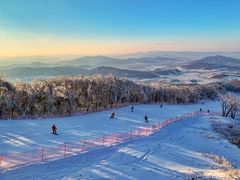 -中旅松花湖滑雪场