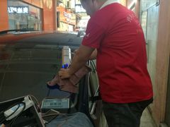 -鲨鱼皮汽车凹陷玻璃修复(静安店)
