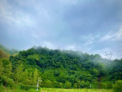 -梅岭月亮湾山体公园