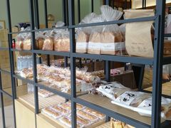 面包甜点陈列柜-仟吉(虎泉店)