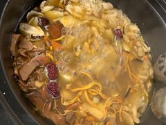 -抚仙湖生态石锅鱼野生菌(告庄店)
