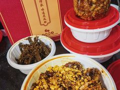 -鑫记婆婆兔·成都特产·兔头手撕兔(太古里店)