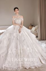 点击看大图 -Renee芮亦婚纱
