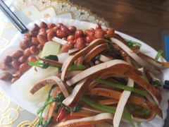 -一间楼牛羊肉泡馍馆(东一路店)