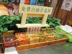 -呷佬·长沙手工米粉(金沙江路店)