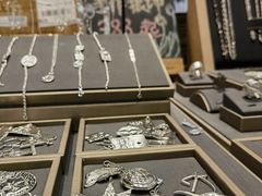 -十八字金·银饰·拼豆·开蚌DIY(魏公芳华里店)