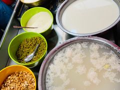 -清真老马家国华牛奶鸡蛋醪糟(正宁路店)