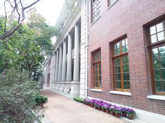 -香港大学