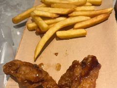 -必胜客(尹山湖歌林公园店)