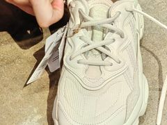 -adidas(滔搏朝阳大悦城店)