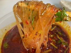 -牵人麻辣粉(粉巷店)