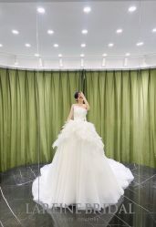 -拉瑞娜LaReine婚纱礼服高级定制