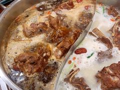-亿诣蝎府炸酱面羊蝎子火锅(酷车小镇店)