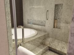 -上海虹桥西郊假日酒店