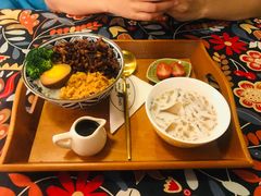 招牌卤肉饭-荏苒