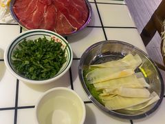 -巴隆门重庆老火锅(太湖路店)