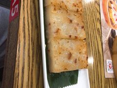 香煎萝卜糕-赏点粤式点心(广州塔店)