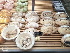 -焙丽拾光(麦凯乐直营店)