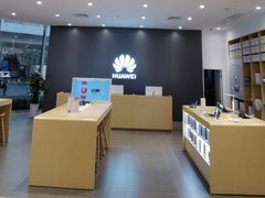 -华为授权体验店(中山公园来福士)
