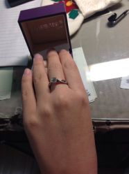 -威德钻石-克拉钻大本营(南京东路店)