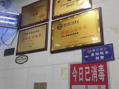 -覃肥叔桂林米粉(粮道街店)