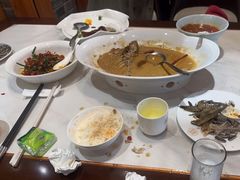 -鱼痴渔醉·食鲜集(月亮湾店)