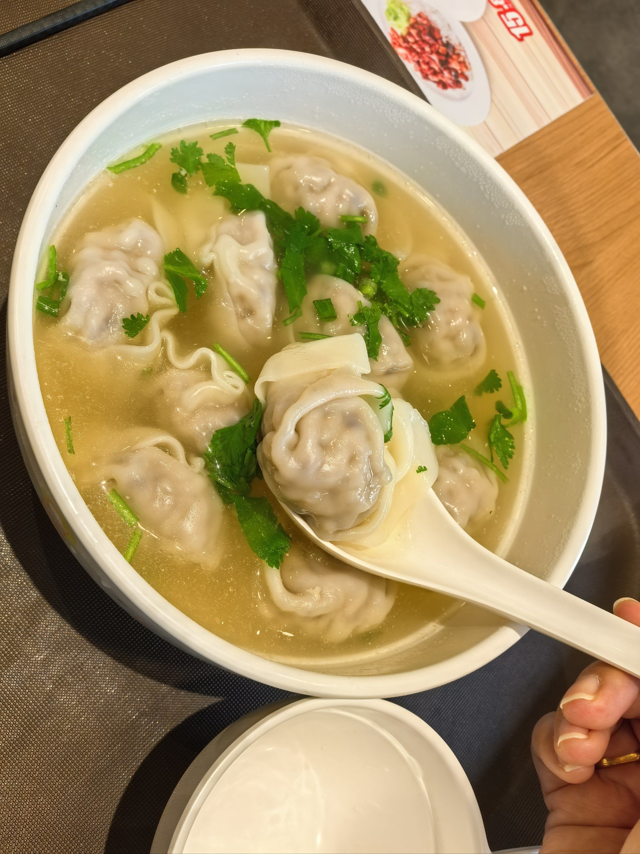 连吃两顿的馄饨