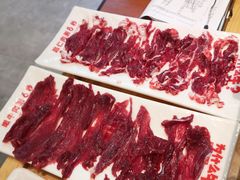 现切鲜嫩牛肉-为什么牛潮汕牛肉火锅(中信广场店)