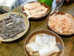 -黄潇洒老火锅(九眼桥宏济巷店)