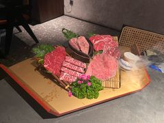 -铭牛烧肉·和牛海鲜自助(高新月牙湖店)