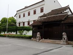 -新场古镇-停车场