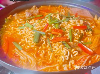 韩式排挡酒馆，是摇头还是淦饭
