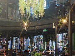 -临界音乐酒馆·小龙虾·江湖菜(华熙LIVE·鱼洞店)