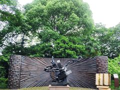 -上海市龙华烈士陵园