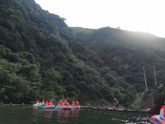 -安吉龙王山峡谷漂流