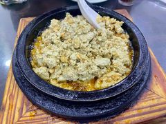 臭豆腐煲-万人缘酒楼