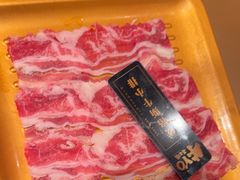 -牛YO寿喜烧·铁板烧和牛火锅自助(市府恒隆店)