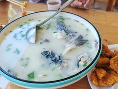 -美顺香食府鱼头老店(雪野湖店)
