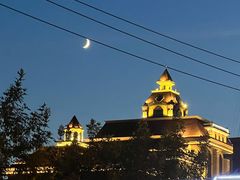 -布尔津河堤夜市