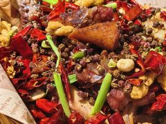 香辣伊犁坐飞机来的风干鸡-品质伊骊新疆菜(紫金店)