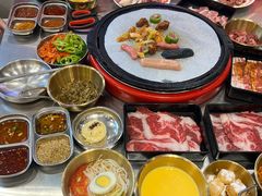 -哈哈碳都·牛肋条无限自助烤肉(宝龙店)
