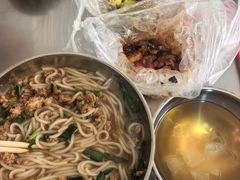 -正宗杨记普洱酸醋米线(总店)