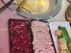 -三头牛·潮汕牛肉生蚝火锅 (夏湾店)