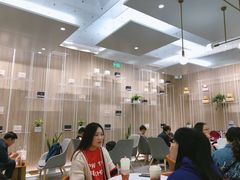 大堂-奈雪的茶(市百一店)