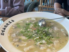 -严记小天府酸菜鱼(西四路店)