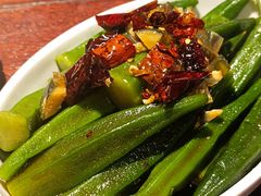 捞汁鲜秋葵-前海沿·青岛菜(五四广场永旺店)